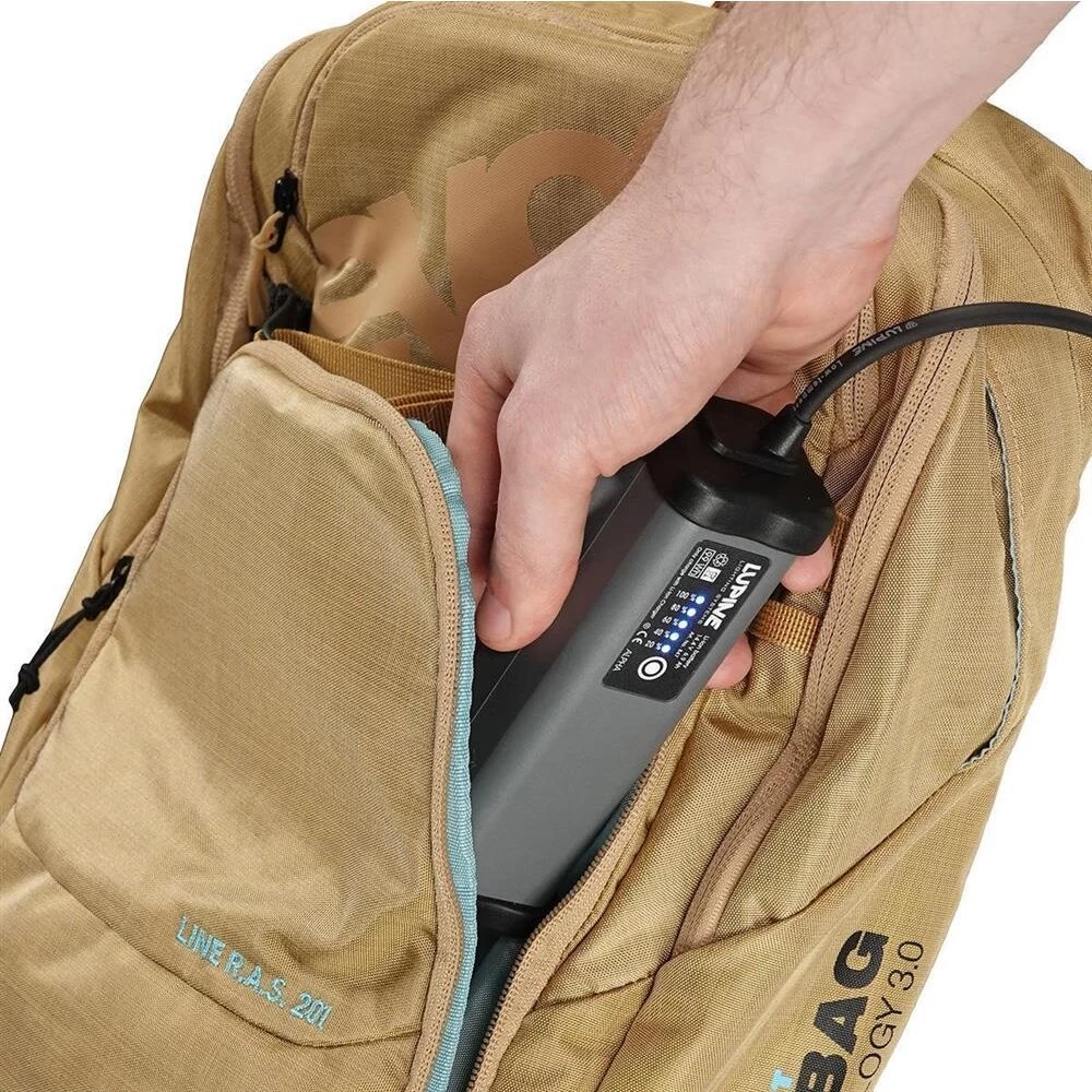 Lupine Alpha 8600 Lumen - Helmlampe 7 Lupine Alpha 8600 Lumen - Helmlampe – Bild 7