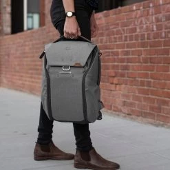 Peak Design Everyday Backpack 20L V2 Ash (hellgrau) Foto-Rucksack -Outdoor Gear Verkauf peak design everyday backpack 20l v2 ash hellgrau foto rucksack7