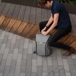 Peak Design Everyday Backpack 20L V2 Ash (hellgrau) Foto-Rucksack -Outdoor Gear Verkauf peak design everyday backpack 20l v2 ash hellgrau foto rucksack8