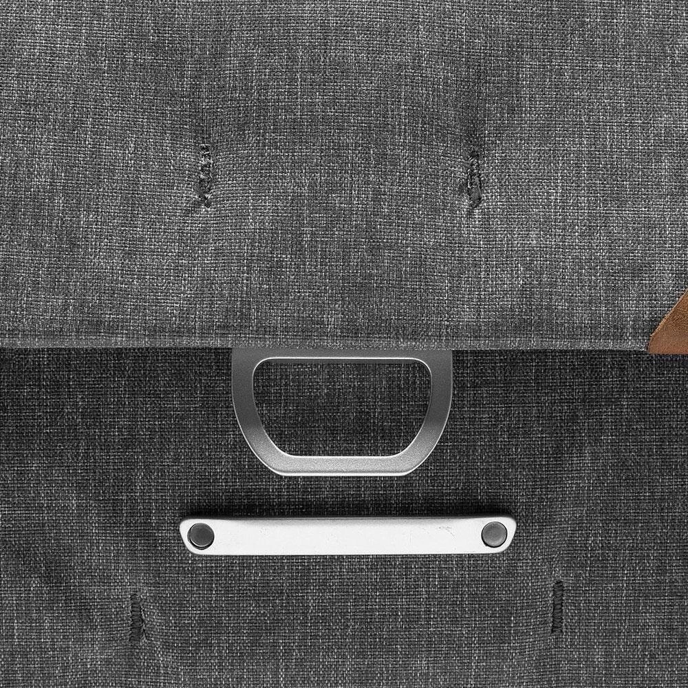 Peak Design Everyday Messenger 13 V2 Ash (hellgrau) Schultertasche 5 Peak Design Everyday Messenger 13 V2 Ash (hellgrau) Schultertasche – Bild 5