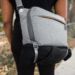 Peak Design Everyday Sling 6L Ash (hellgrau) Fototasche -Outdoor Gear Verkauf peak design everyday sling 6l ash hellgrau fototasche8
