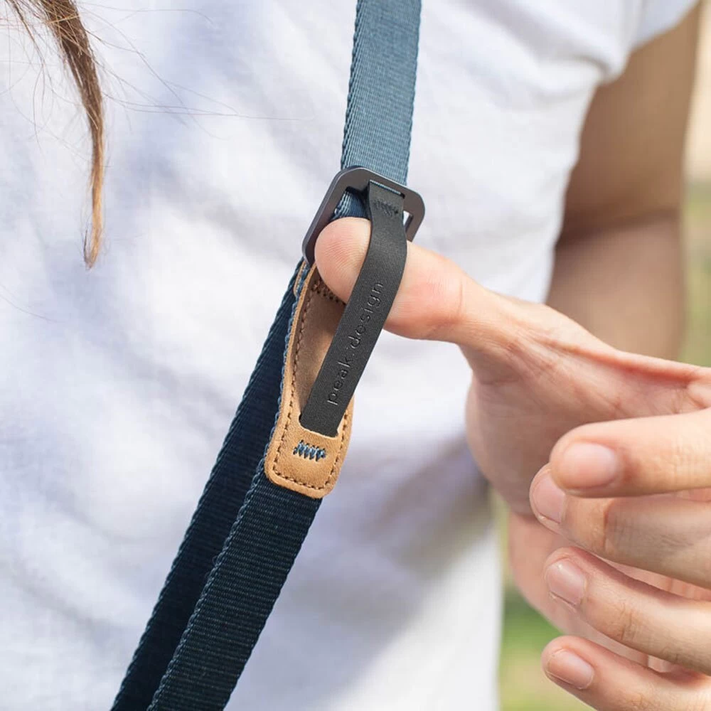 Peak Design Leash Midnight (blau) 4in1-Kameragurt Für Kleine SLR- Und Systemkameras 7 Peak Design Leash Midnight (blau) 4in1-Kameragurt Für Kleine SLR- Und Systemkameras – Bild 7