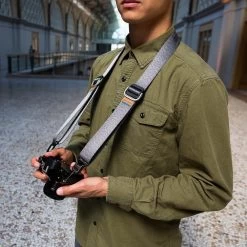 Peak Design Slide Kameragurt Ash (hellgrau) -Outdoor Gear Verkauf peak design slide kameragurt ash hellgrau6