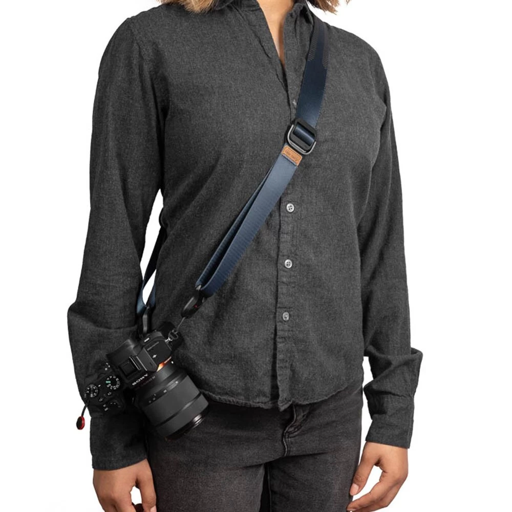 Peak Design Slide Lite Kameragurt Midnight (blau) 7 Peak Design Slide Lite Kameragurt Midnight (blau) – Bild 7